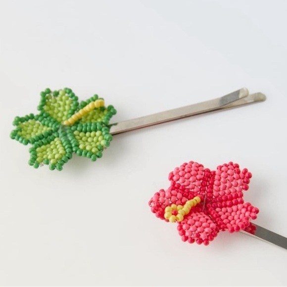 NWT Zara Girls Kids Beaded Floral Hair Clips 2pcs 🌸 - Picture 2 of 3